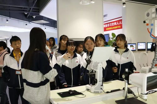 園區(qū)動態(tài)丨領(lǐng)略教育裝備產(chǎn)業(yè)風采 激發(fā)學生創(chuàng)新創(chuàng)業(yè)熱情 細胞技術(shù)研發(fā)和應(yīng)用